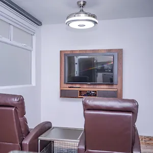  Aparthotel Miracle